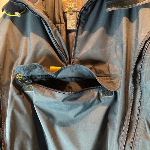 Roots System Ski Jacket Size Medium - Picture 8 of 10